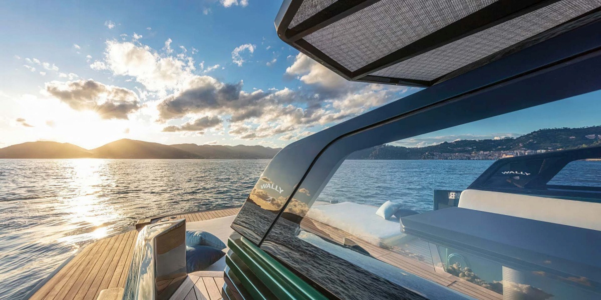 Аренда luxury tender Wally 43 Azure на Миконосе